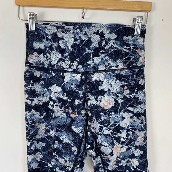 Lululemon Wunder Under Hi-Rise Tight 28" Spring Bloom Multi - Picture 4 of 8